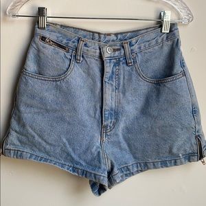 Vintage high-waisted jean shorts!